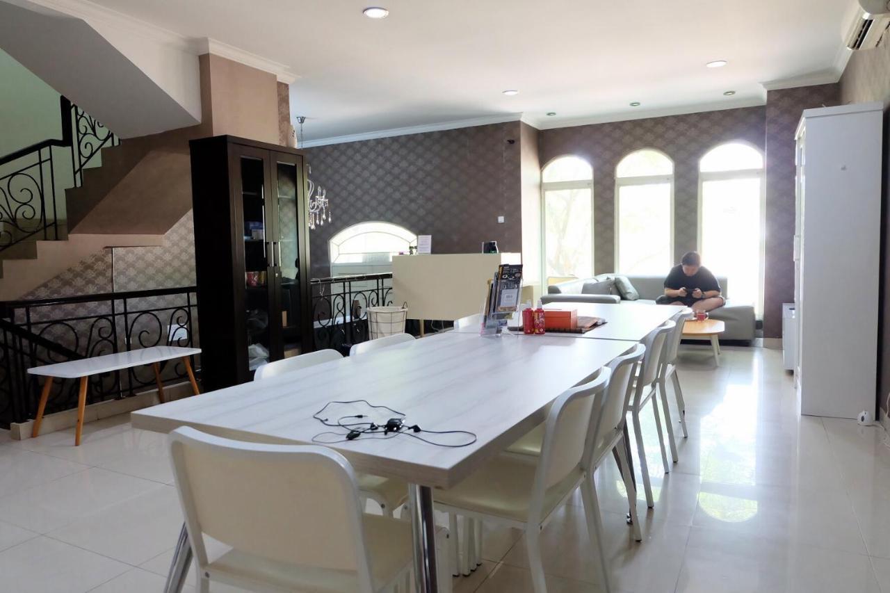 Homiestay Jakarta Kültér fotó
